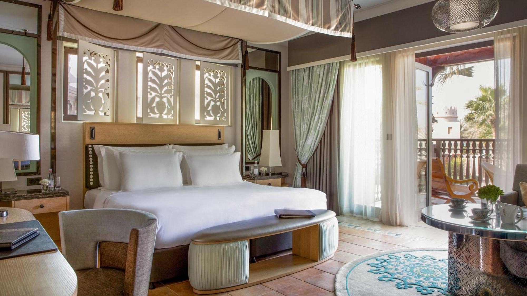 Jumeirah Dar Al Masyaf Dubaj Zewnętrze zdjęcie A bedroom at the hotel